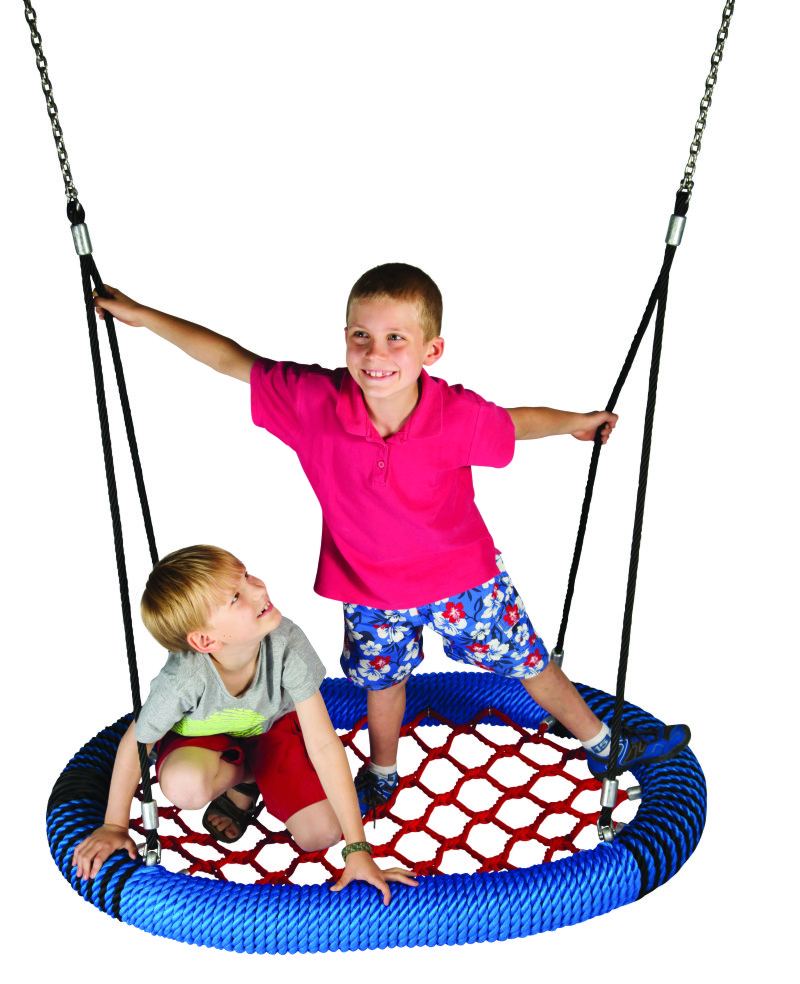 Nestschaukel ohne Gestell Kinder spielen auf einer Nestschaukel